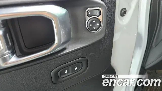 Jeep Wrangler 2025 — Фото 20/20
