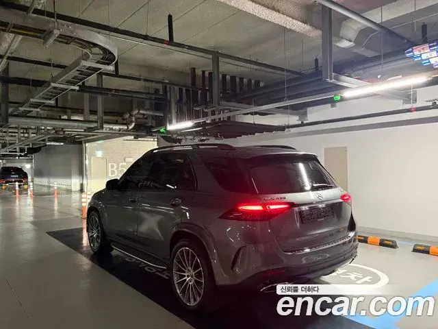 Mercedes-Benz GLE-Class 2026 — Фото 2/10