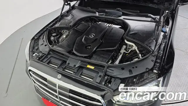 Mercedes-Benz S-Class 2022 — Фото 6/20