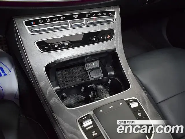 Mercedes-Benz E-Class 2021 — Фото 14/20