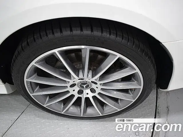 Mercedes-Benz E-Class 2021 — Фото 15/20