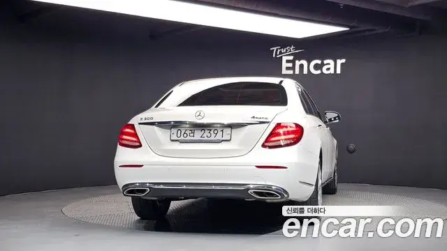 Mercedes-Benz E-Class 2018 — Фото 4/20