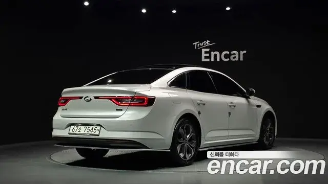 Renault Samsung SM6 2019 — Фото 1/20