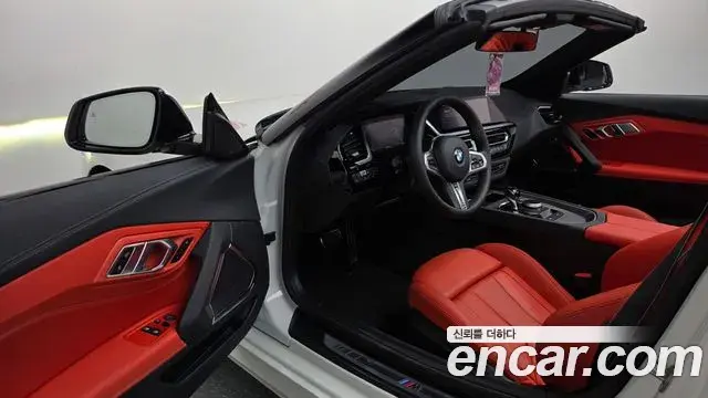 BMW Z4 2023 — Фото 10/20