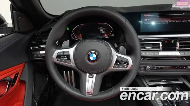 BMW Z4 2023 — Фото 12/20