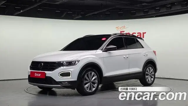Volkswagen T-Roc 2021 — Photo 14/20