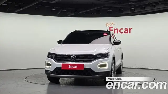 Volkswagen T-Roc 2021 — Photo 2/20