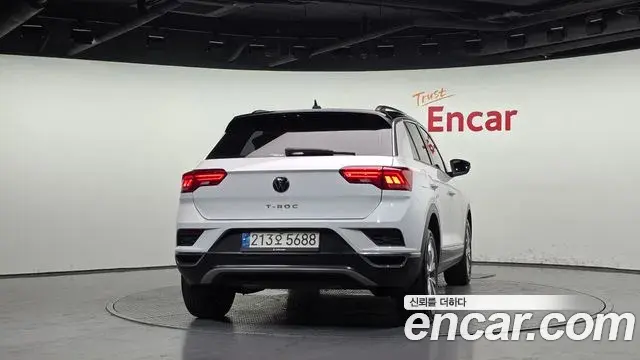 Volkswagen T-Roc 2021 — Photo 5/20