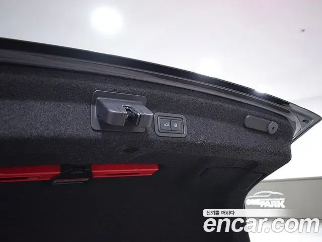 Audi A6 2023 — Фото 16/20