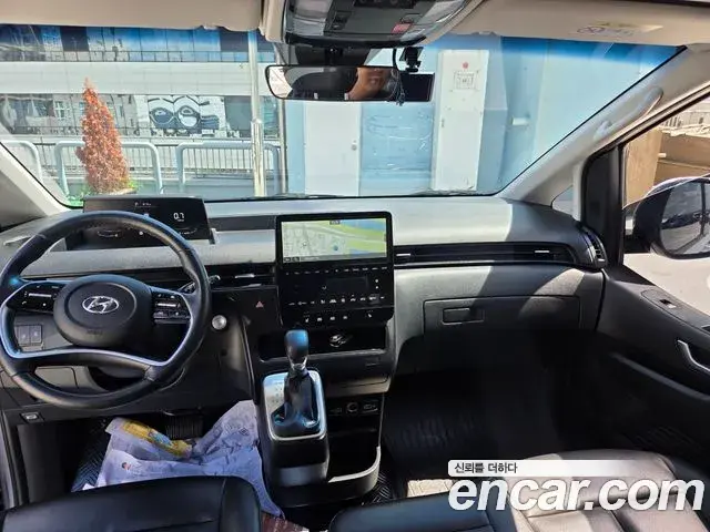Hyundai Staria 2022 — Фото 7/18