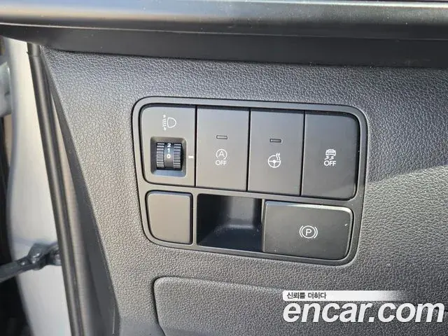 Hyundai Staria 2022 — Фото 11/18