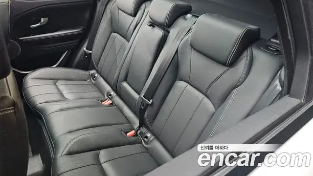Land Rover Range Rover Evoque 2018 — Photo 11/34