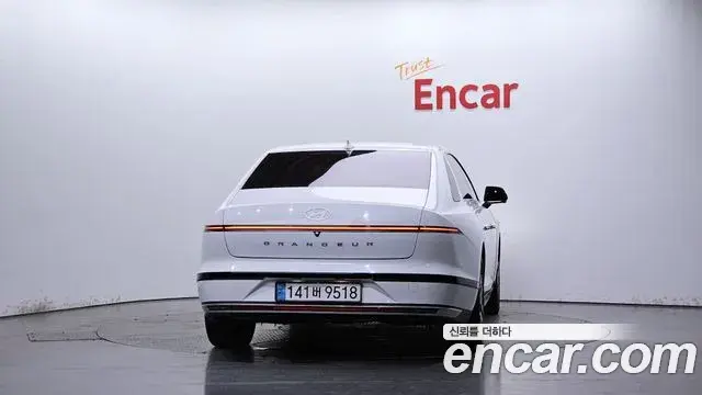Hyundai Grandeur 2023 — Фото 4/20