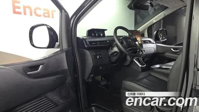Hyundai Staria 2025 — Фото 10/20