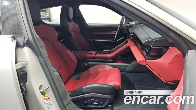 Porsche Taycan 2024 — Photo 12/37