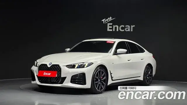 BMW 4 Series 2025 — Фото 11/20
