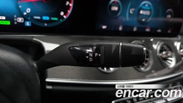 Mercedes-Benz E-Class 2021 — Фото 9/20