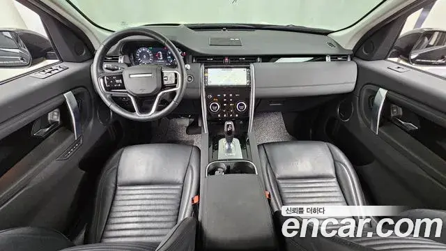 Land Rover Discovery Sport 2021 — Фото 7/20