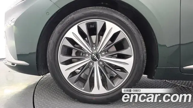 Kia K8 2021 — Şəkil 26/37