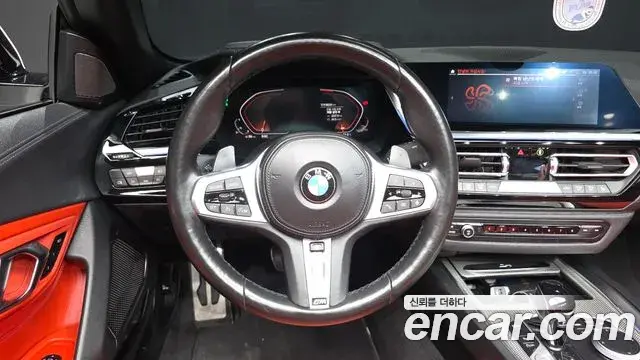 BMW Z4 2023 — Фото 12/20