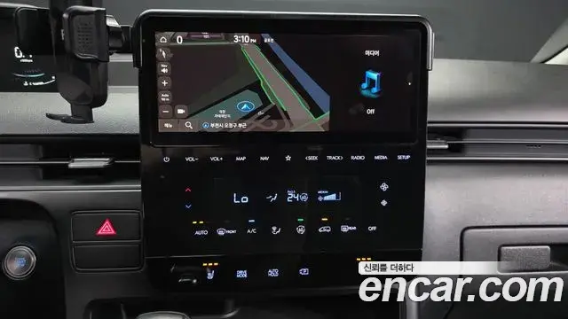 Hyundai Staria 2022 — Фото 14/20