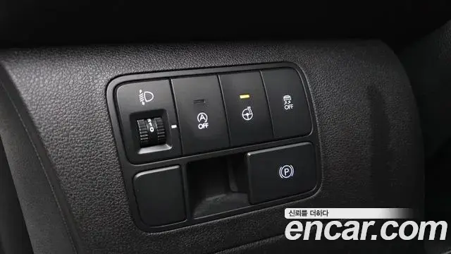 Hyundai Staria 2022 — Фото 18/20