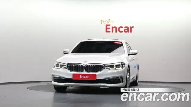 BMW 5 Series 2018 — Фото 3/20