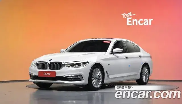 BMW 5 Series 2018 — Фото 1/20