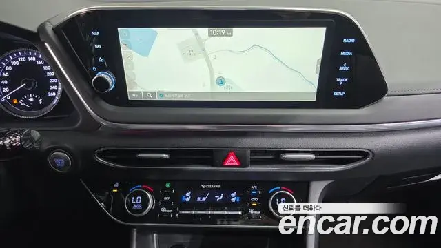 Hyundai Sonata 2021 — Фото 14/20