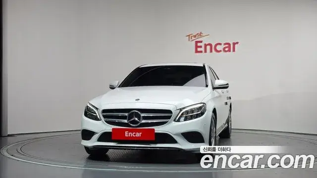 Mercedes-Benz C-Class 2019 — Фото 3/20