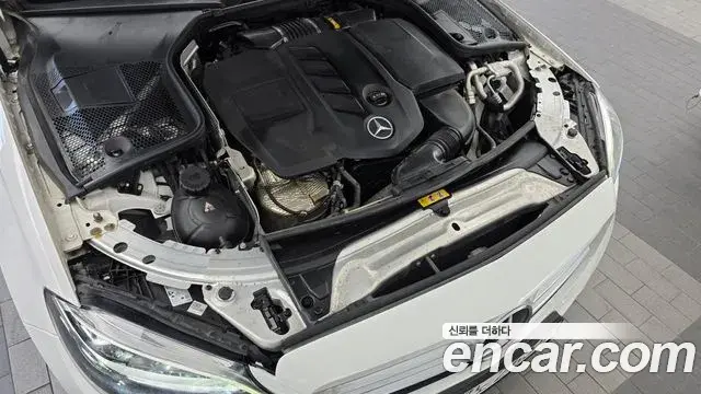 Mercedes-Benz C-Class 2019 — Фото 6/20