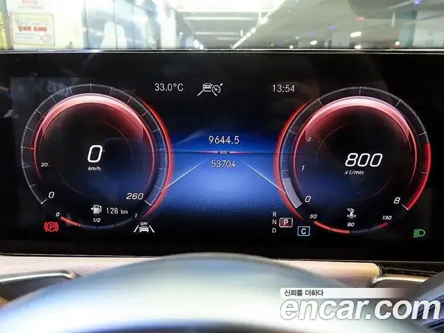 Mercedes-Benz GLB-Class 2021 — Фото 9/20