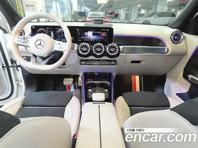Mercedes-Benz GLB-Class 2021 — Фото 10/20