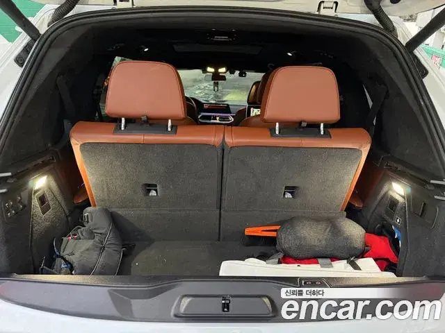 BMW X7 2019 — Фото 13/19
