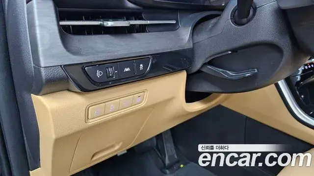 Kia Carnival 2023 — Фото 19/20