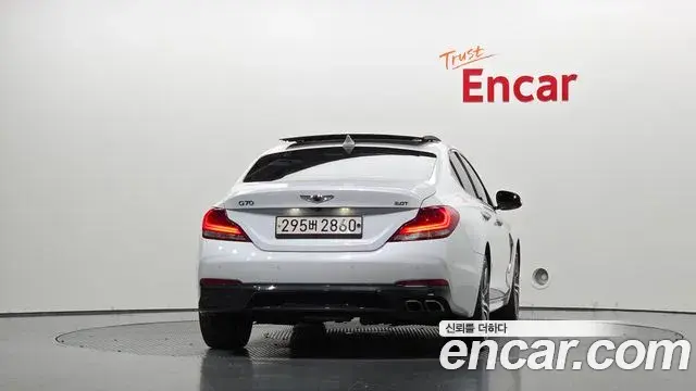 Genesis G70 2020 — ფოტო 25/35