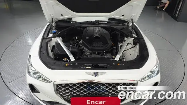 Genesis G70 2020 — ფოტო 14/35