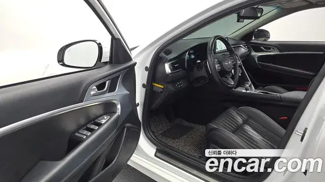 Genesis G70 2020 — ფოტო 15/35