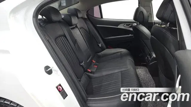 Genesis G70 2020 — ფოტო 5/35