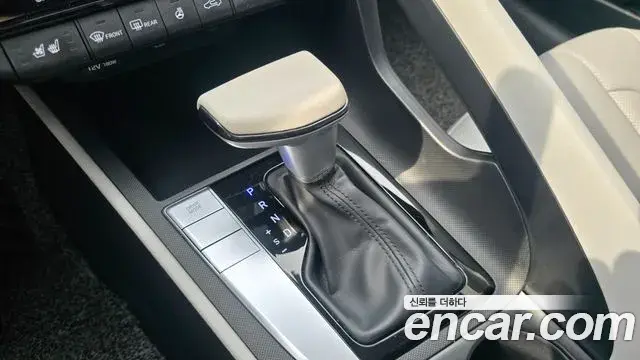 Hyundai Avante 2020 — Фото 8/20
