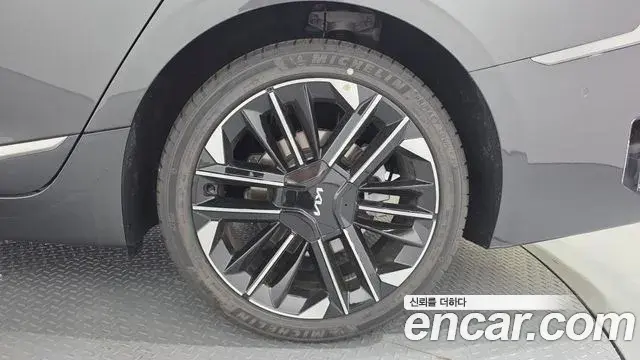 Kia K8 2025 — Photo 27/37