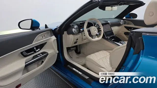 Mercedes-Benz SL-Class 2023 — Photo 12/32