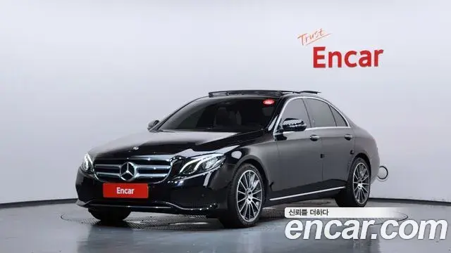 Mercedes-Benz E-Class 2019 — Фото 1/20