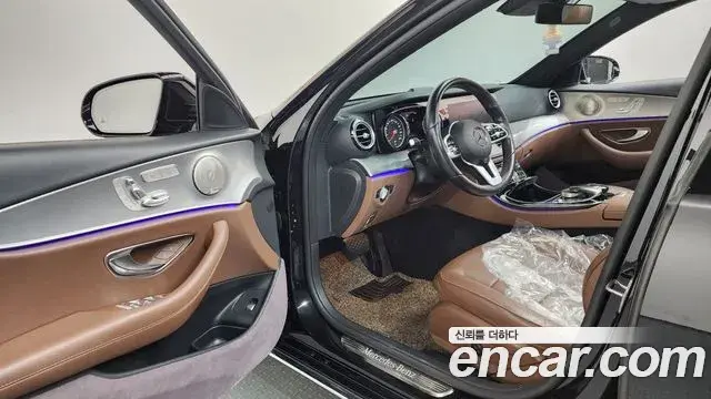 Mercedes-Benz E-Class 2019 — Фото 10/20