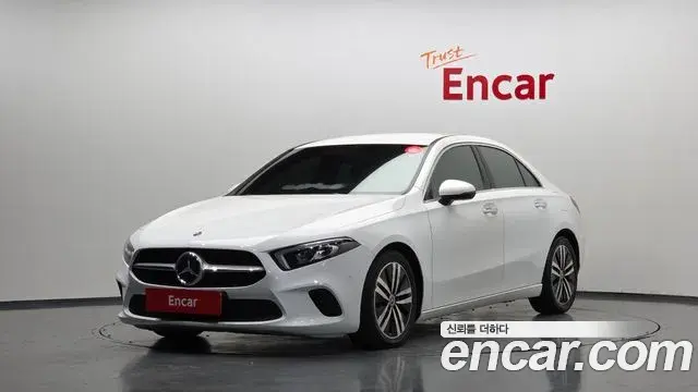 Mercedes-Benz A-Class 2021 — Фото 1/20