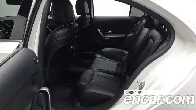 Mercedes-Benz A-Class 2021 — Фото 12/20