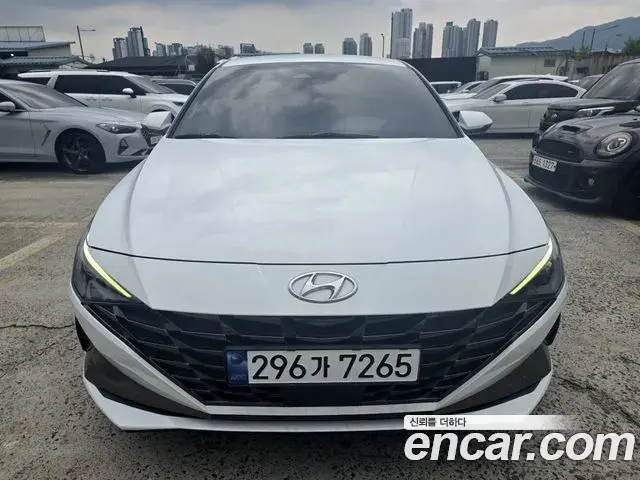 Hyundai Avante 2022 — Фото 2/20