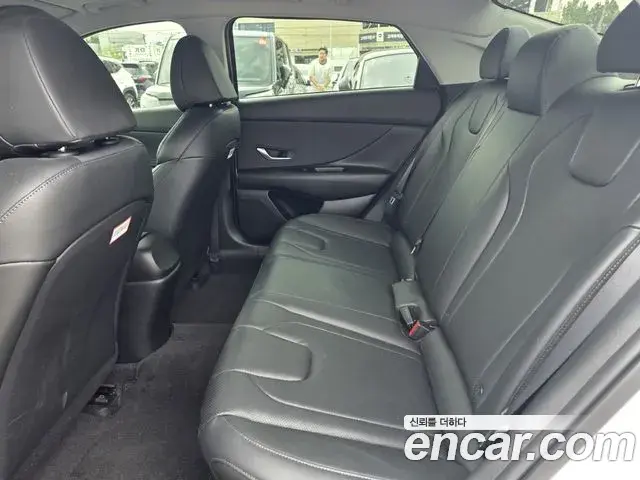 Hyundai Avante 2022 — Фото 13/20