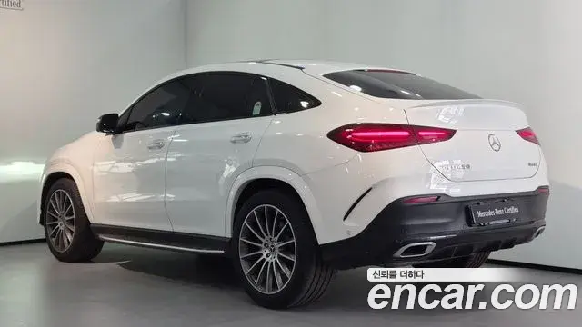 Mercedes-Benz GLE-Class 2026 — Фото 12/20