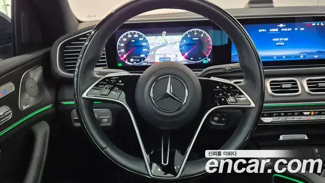 Mercedes-Benz GLE-Class 2026 — Фото 13/20